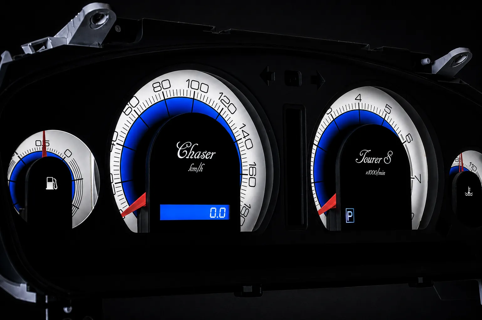 Custom Toyota Chaser instrument cluster